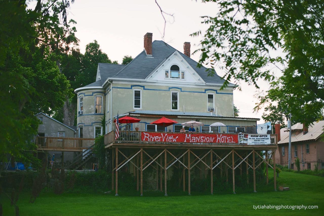Riverview Mansion Hotel Golconda 外观 照片